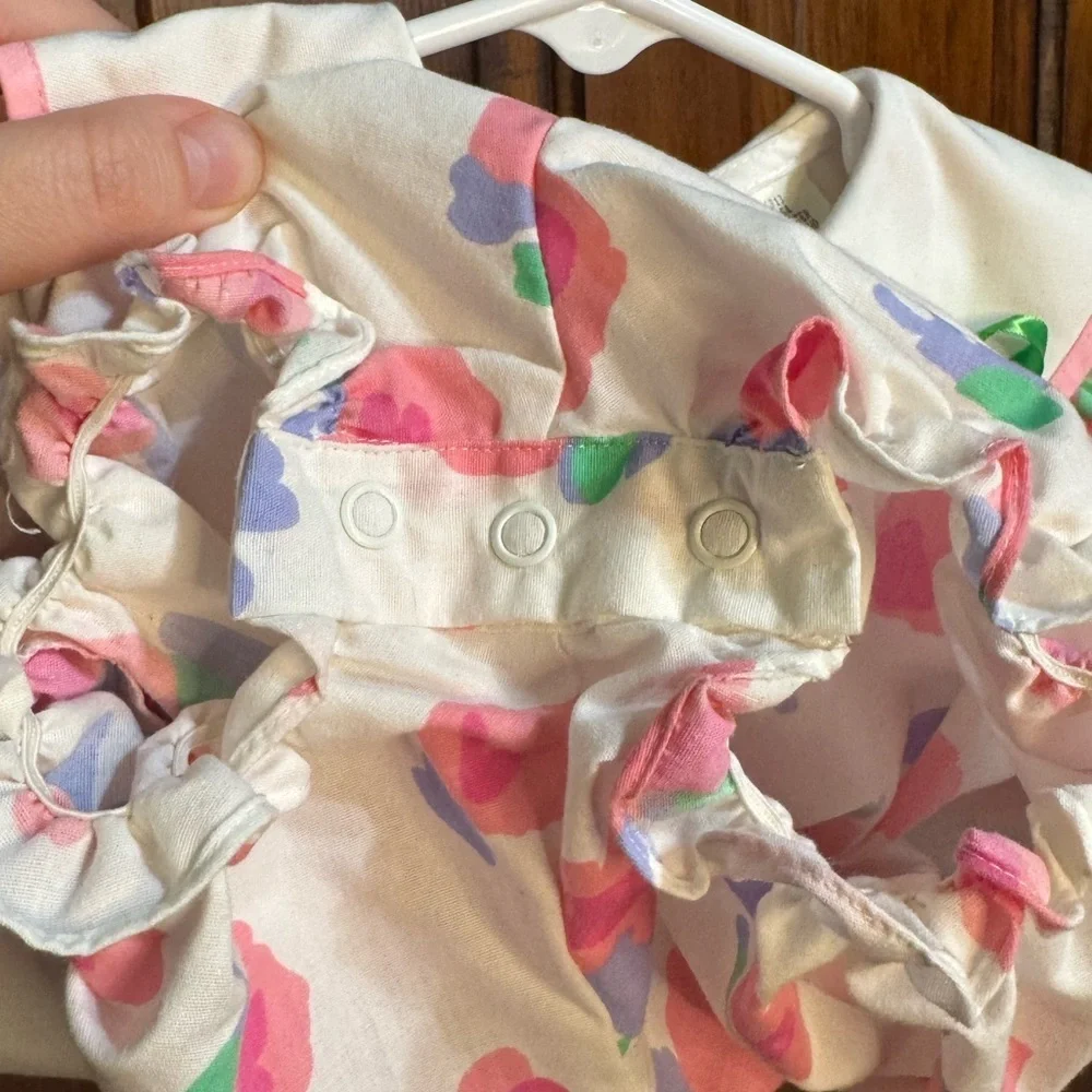 Vintage Floral Bubble Romper with Peter Pan Collar Size 6-9 Months